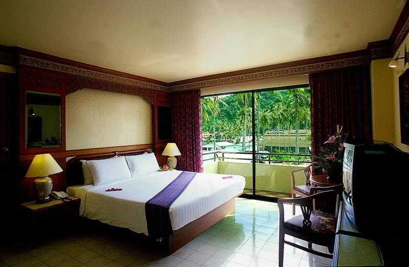 Phi Phi Hotel Экстерьер фото