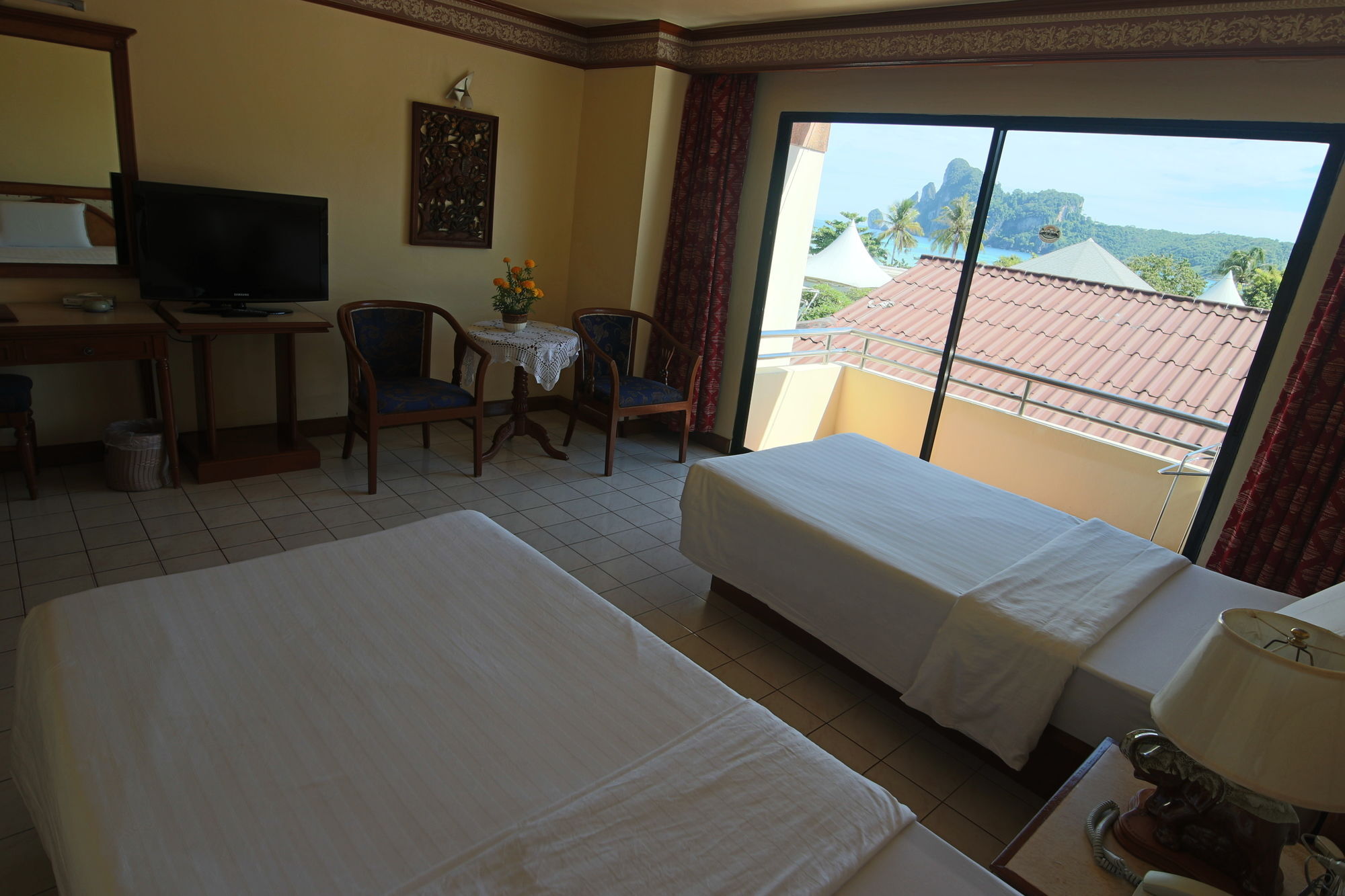 Phi Phi Hotel Экстерьер фото