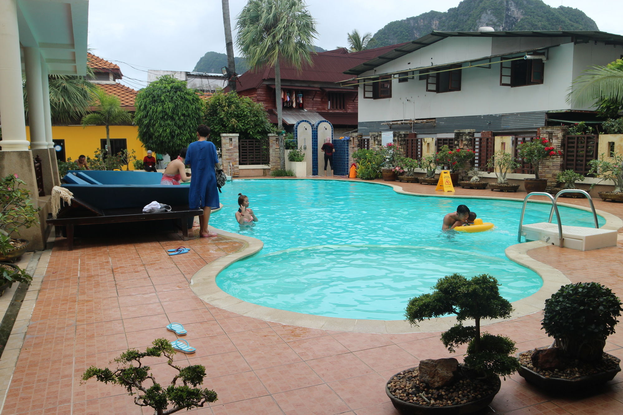 Phi Phi Hotel Экстерьер фото