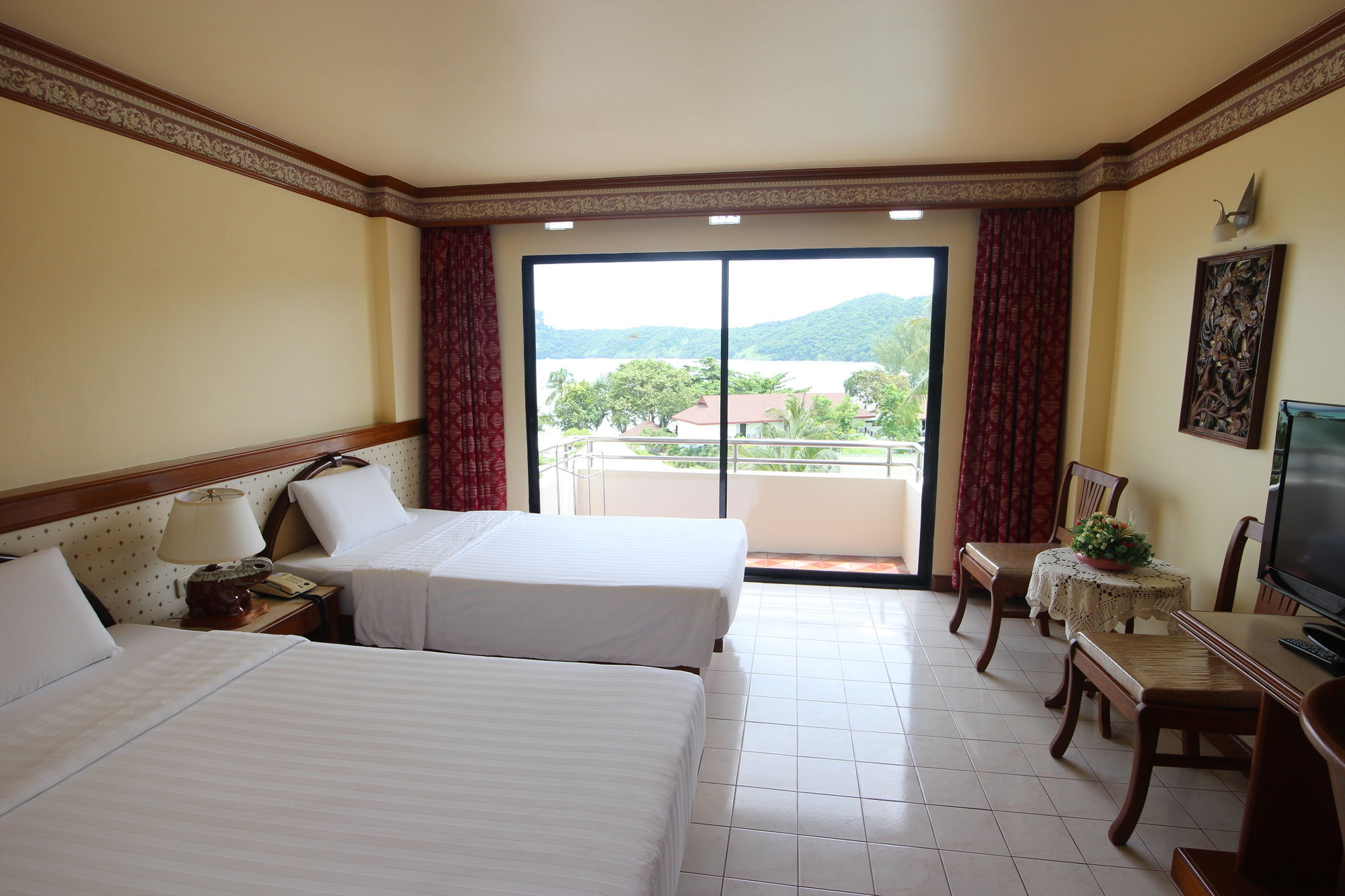 Phi Phi Hotel Экстерьер фото