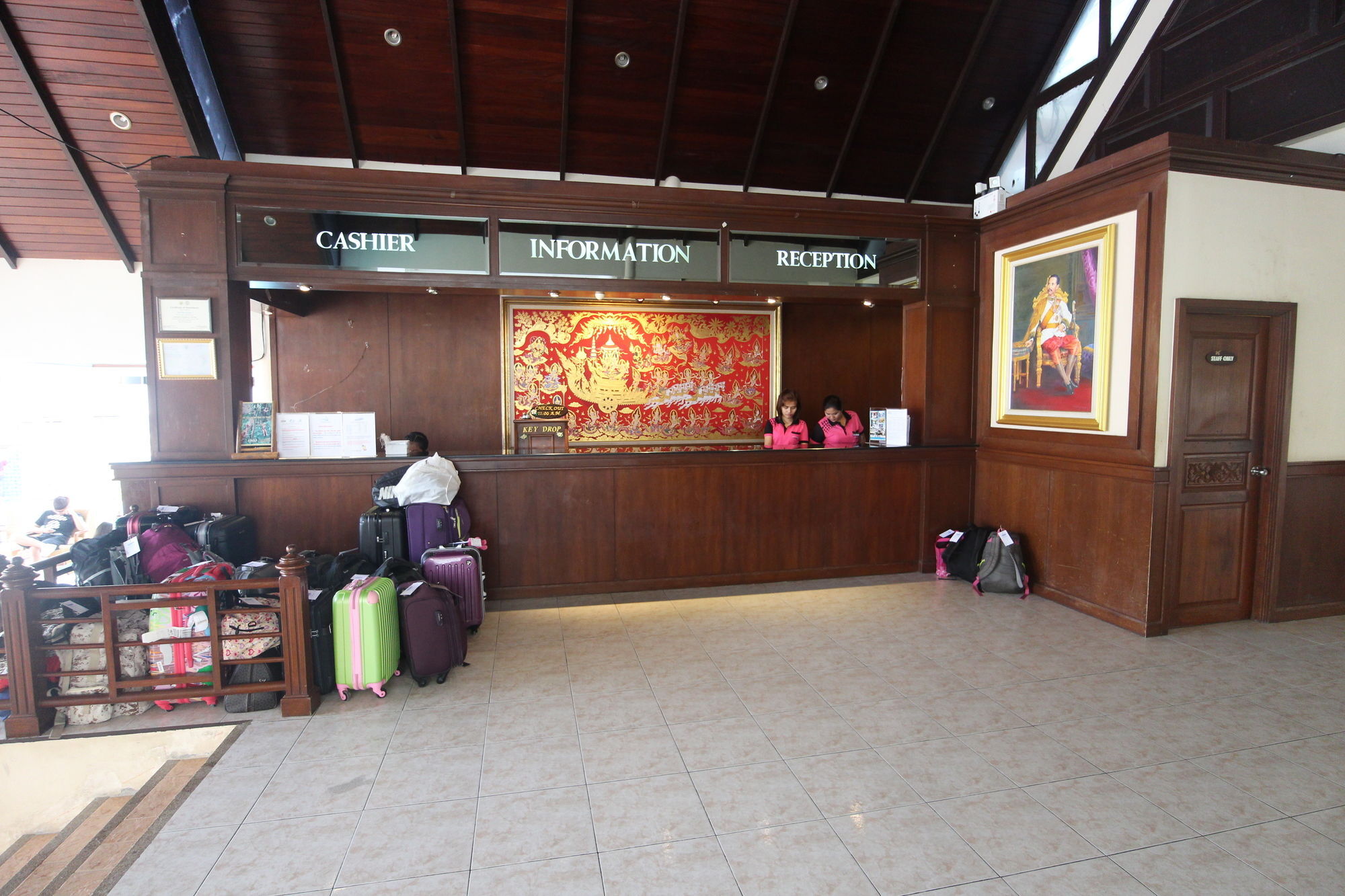 Phi Phi Hotel Экстерьер фото