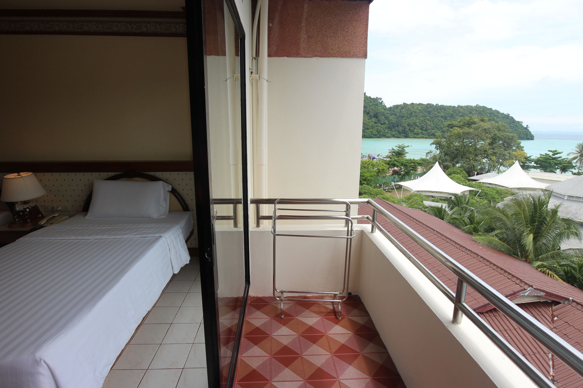 Phi Phi Hotel Экстерьер фото